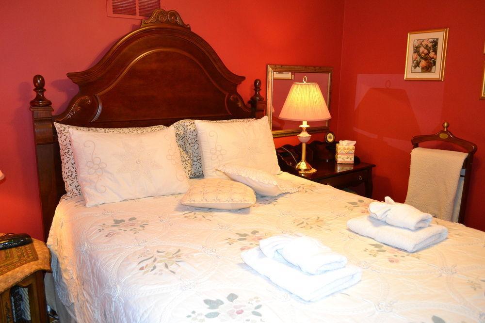 Williams Gate Bed & Breakfast Private Suites Niagara-on-the-Lake Exterior foto